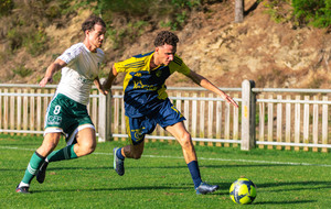 La Une chute dans le derby